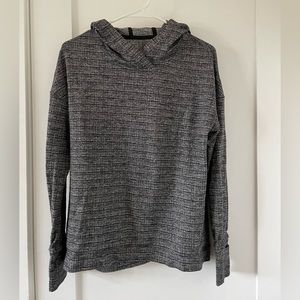 Lululemon sweatshirt hoodie gray top size 6 EUC